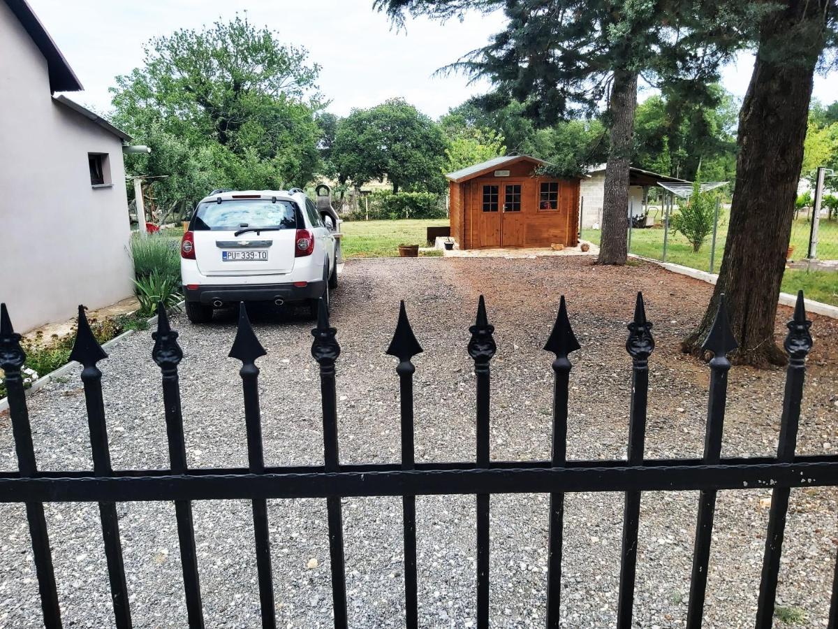 Una'S Cottage Медулин Екстер'єр фото